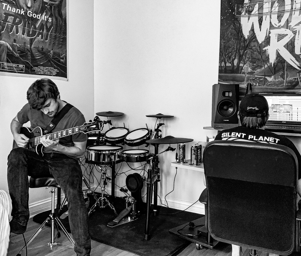 wolfrdband's tweet photo. work work work work work
•
•
•
•
•
#wolfrd #EP #poppunk #punk #rock #metal #music #suburbanspooky #recording #studio #epiphone #ernieball #flstudio https://t.co/QtjIy2Y9O0