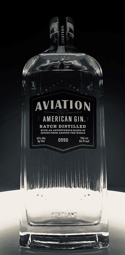 AuthorPhilips's tweet photo. Testing out some new lighting with @AviationGin .
@VancityReynolds #buyBlakesomethingnice
#jjphilips, #itsjjphilips, #bloodspatter, #parentalbloodshed, #thebloodynews, #5yrsofbloodshed, #Dayton, #ohio, #authorjjphilips, #NightmaresINC, #JJRecommends, #Aviationgin, #ryanreynolds https://t.co/Frmf7wnRSj
