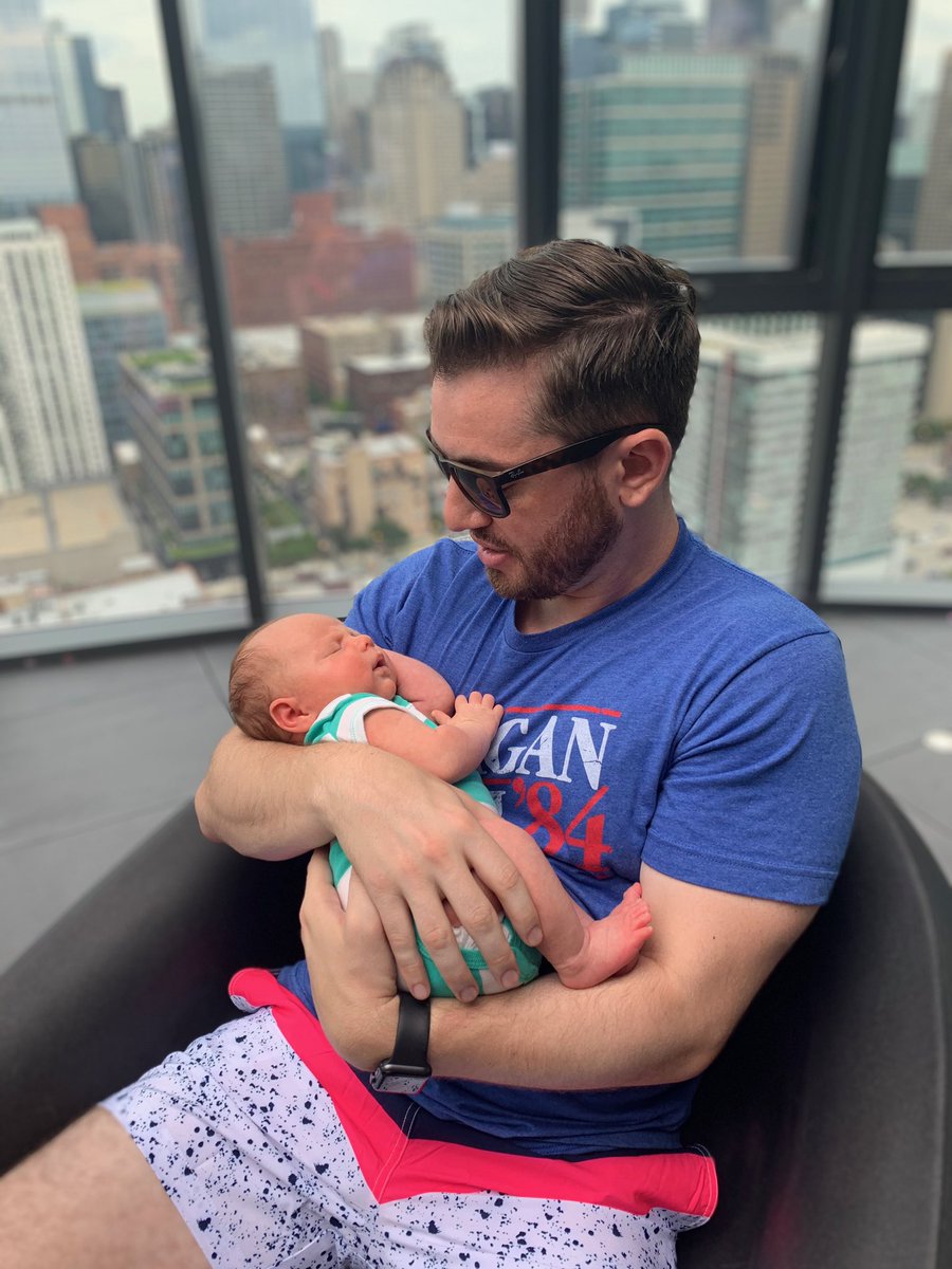 tsturk8's tweet photo. βSo I met your Dad on the men seeking men section of Craigslistβ #UncleTodd https://t.co/CRW9dm5J1M