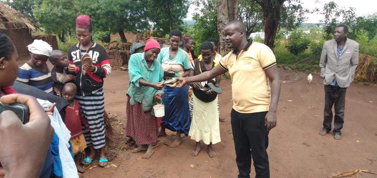 fistuganda's tweet photo. #reachoutmayuge https://t.co/W8mrq6ruVi