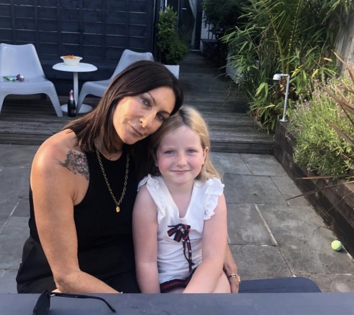 CatsCompilation's tweet image. A return to some kind of normality! 🤗❤️😎 #Friendship #EasingLockdown #Finally #ARatherWonderfulAfternoon