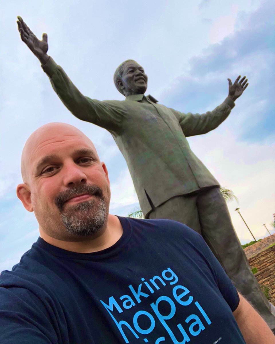 Matias_Delfino's tweet photo. #MandelaDay - July 18 ✊🏾 “To be free is not merely to cast off one's chains, but to live in a way that respects and enhances the freedom of others” -
- Nelson Mandela. ✊🏾🇿🇦 #HumanRights #derechoshumanos #NelsonMandelaDay #MakingHopeVisual #Apartheid https://t.co/PneRW1BYNk