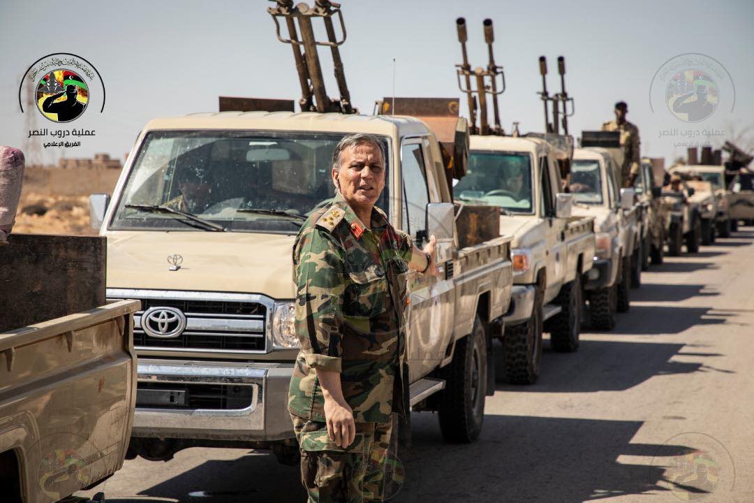 LyArmySpox's tweet photo. صور تُظهر جانباً من التعزيزات العسكرية و اللوجستية التي وصلت لدعم محور #سرت #الجفرة تنفيذاً لتعليمات قادة العمليات 
#انتصرت_طرابلس
#سرت_تعود
#لن_نعود_للقيود 
#ليبيا https://t.co/CjFHZ5VTzy