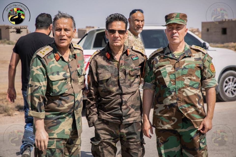 LyArmySpox's tweet photo. صور تُظهر جانباً من التعزيزات العسكرية و اللوجستية التي وصلت لدعم محور #سرت #الجفرة تنفيذاً لتعليمات قادة العمليات 
#انتصرت_طرابلس
#سرت_تعود
#لن_نعود_للقيود 
#ليبيا https://t.co/CjFHZ5VTzy