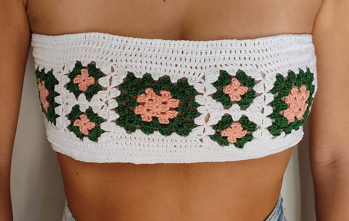 zoecroche's tweet photo. Cropped Nath, coisa mais linda, né? https://t.co/7g4pK6Qeuj