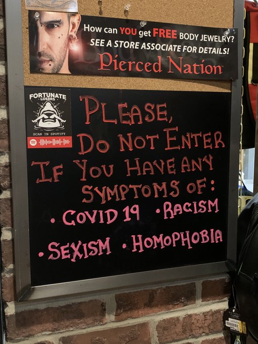 I love my local Spencer&rsquo;s lmao https://t.co/5K5eHEQZbz<a href="/tag/trap"class="tags"><span>#trap</span></a><a href="/tag/femboy"class="tags"><span>#femboy</span></a>