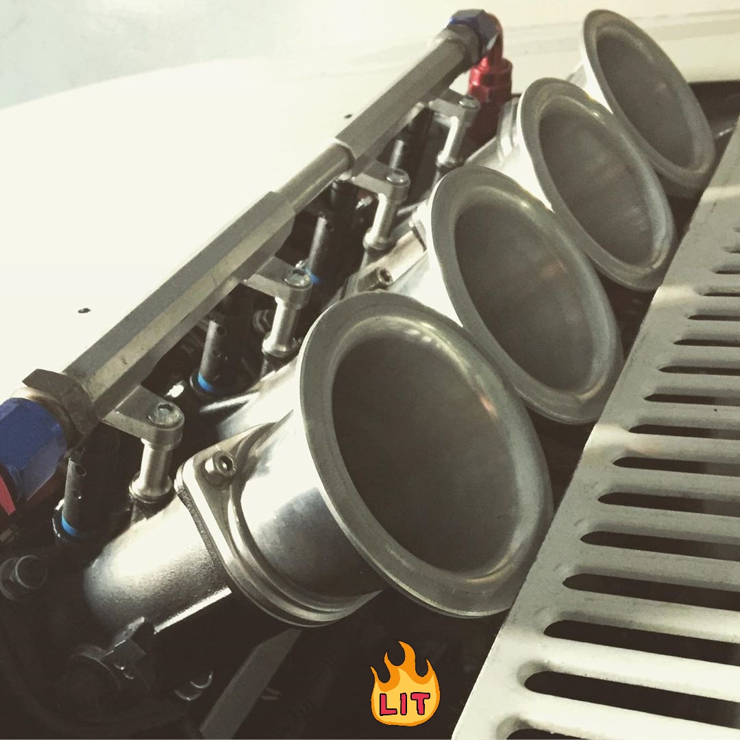 muscleandclasic's tweet photo. 👄👄👄👄 https://t.co/WD1Y3weHtY