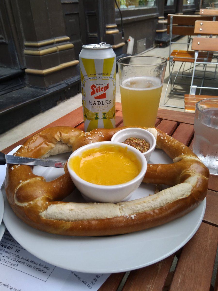 RudiGourmand's tweet photo. We enjoyed our first socially distanced, safer-outside dining experience at Glunz Tavern in Old Town today. A quick bite to eat and a cool adult beverage!
#distancedining #Foodie https://t.co/ScoKIX5YPm