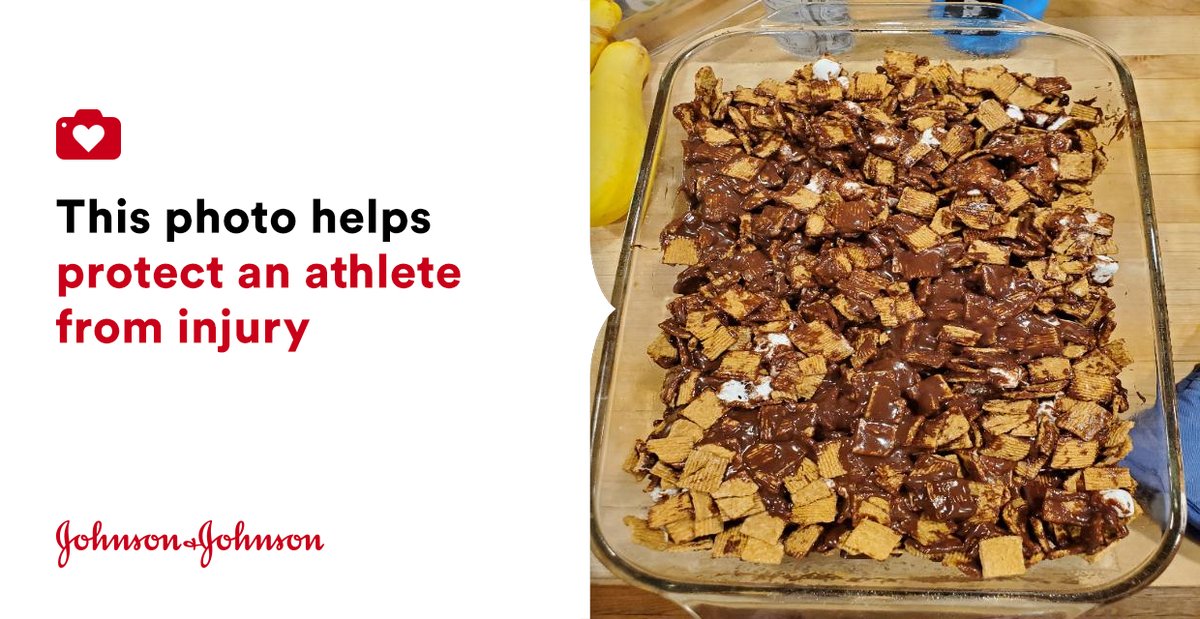 EdWozATC's tweet photo. attempt at dessert #smorebars #jnj @donateaphoto #NATA2020 https://t.co/hu3r2XpngC https://t.co/NJkwkk2yIn