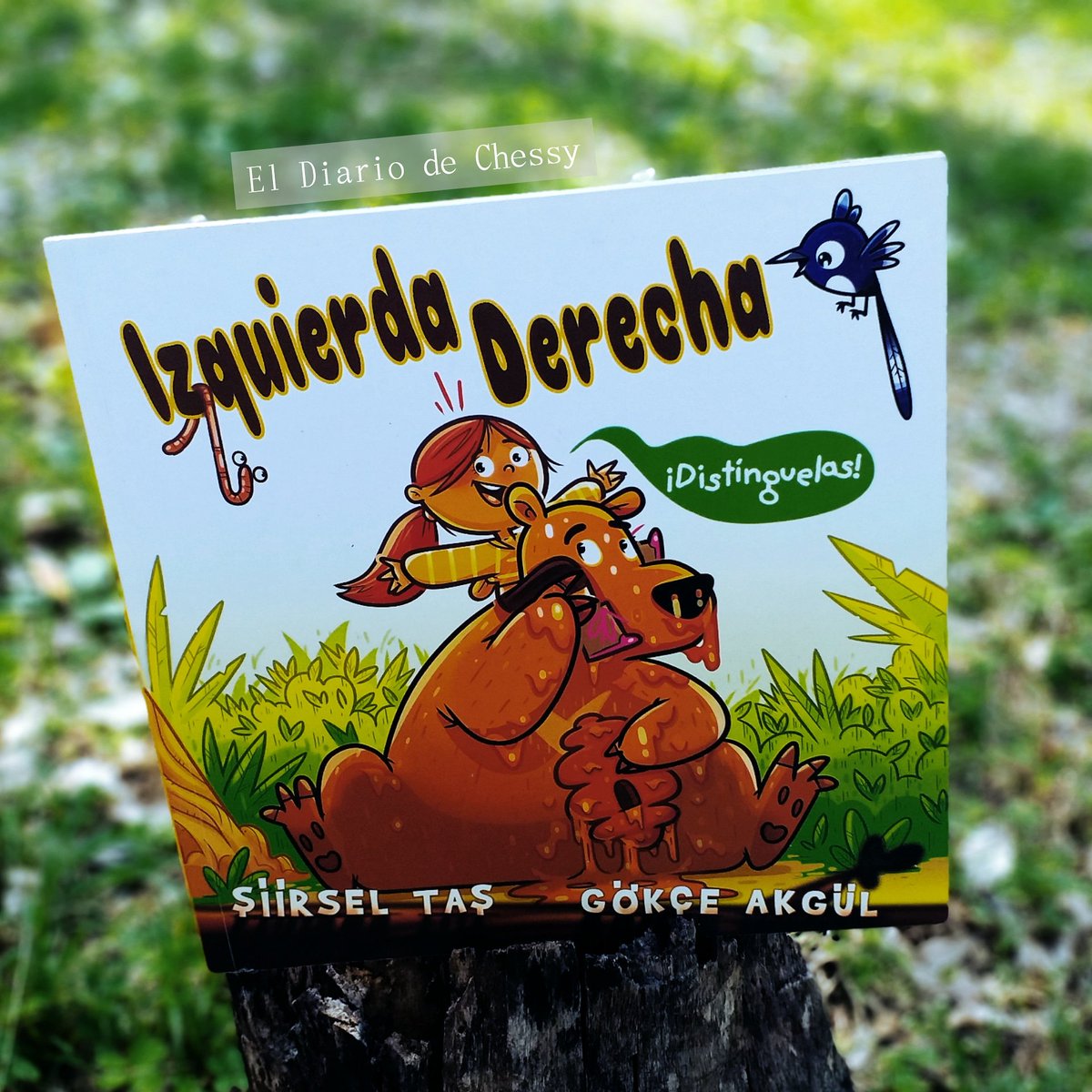 De pequeña tenía problemas para distinguir entre la izquierda y la derecha. Tengo anécdotas muy graciosas sobre ello.

Me alegra encontrarme este tipo de libros, hubiera deseado tenerlo de niña, los problemas que me hubiera evitado de saber alguno de los consejos que trae.
