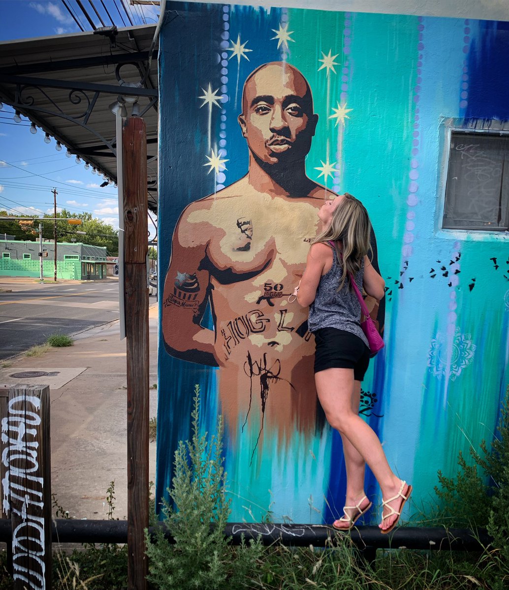 dwhno33's tweet photo. This #entanglement has been going on for 20 plus years now. 💆🏾‍♂️

Hey, y’all know I supposed to have married Tupac, right⁉️...Her favorite line every time Tupac comes up. 

😑 https://t.co/5v9k9BKfbm