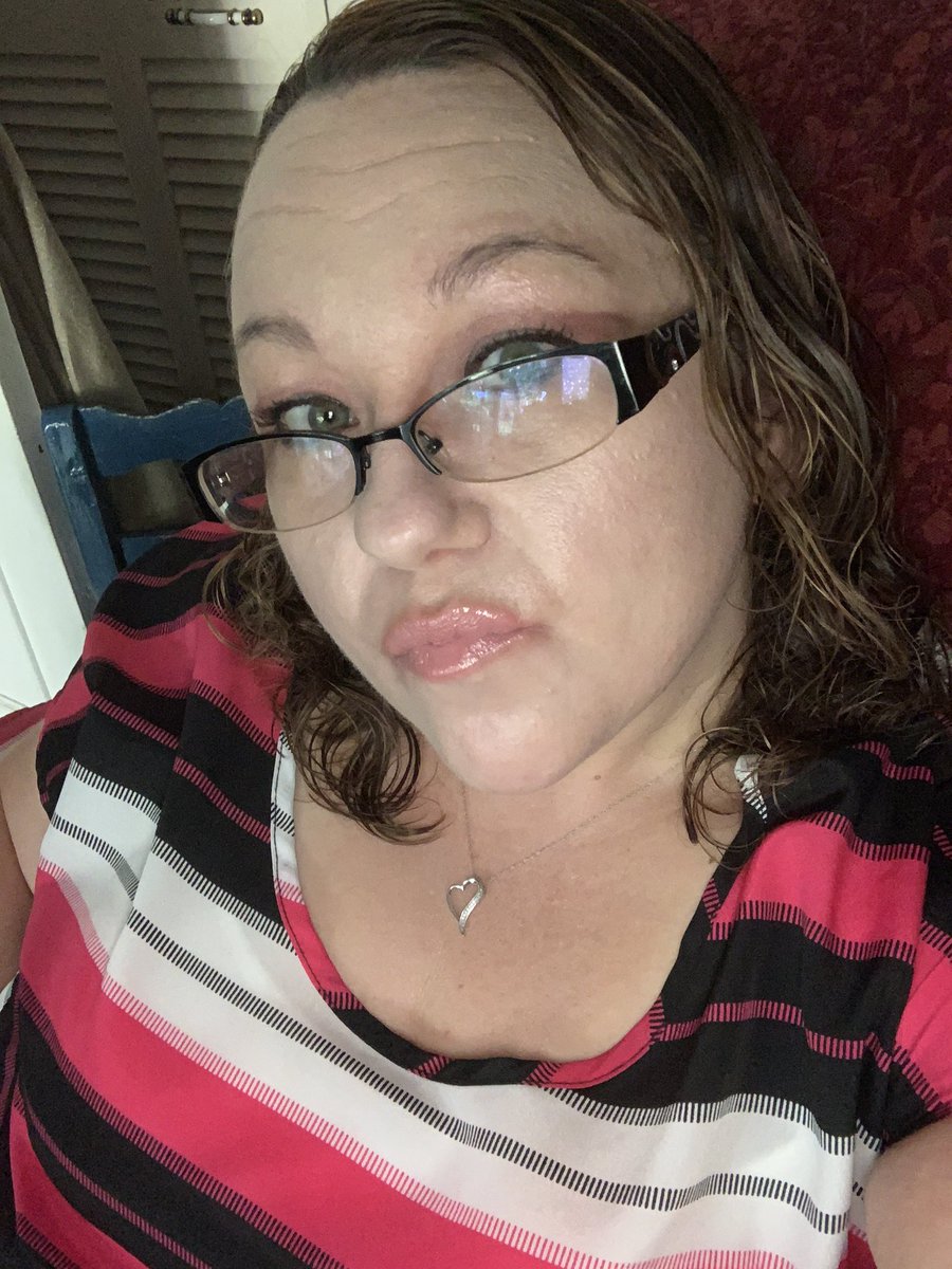 barbarababs5's tweet photo. Selfies 🤳😘 https://t.co/3juSVeIXaL