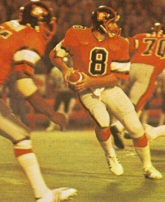 BCCardiacKid's tweet photo. @CliffyD @RodPedersenShow Uhm...hey. Excuse me. There is one and only one CFL Cardiac Kids. @BCLions #1977BCLions #JerryTagge https://t.co/8UqwwXd7Yb