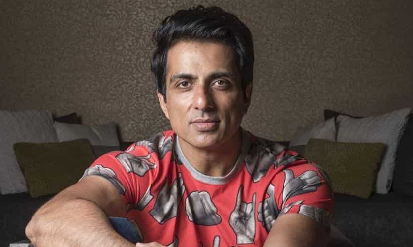 TRPTV2's tweet photo. [Exclusive!]StarPlus To Arrange A Special Episode On The Occasion Of #GaneshChaturthi......

With Special Guests Like:- #AkshayKumar #SonuSood #AliaBhatt #DivynkaTripathi https://t.co/sNursiIgEl