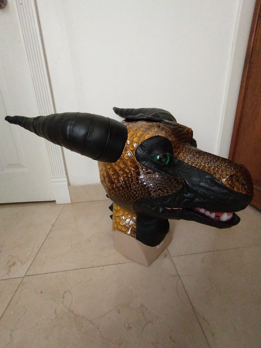 PawsnPlayFursuits tweet media