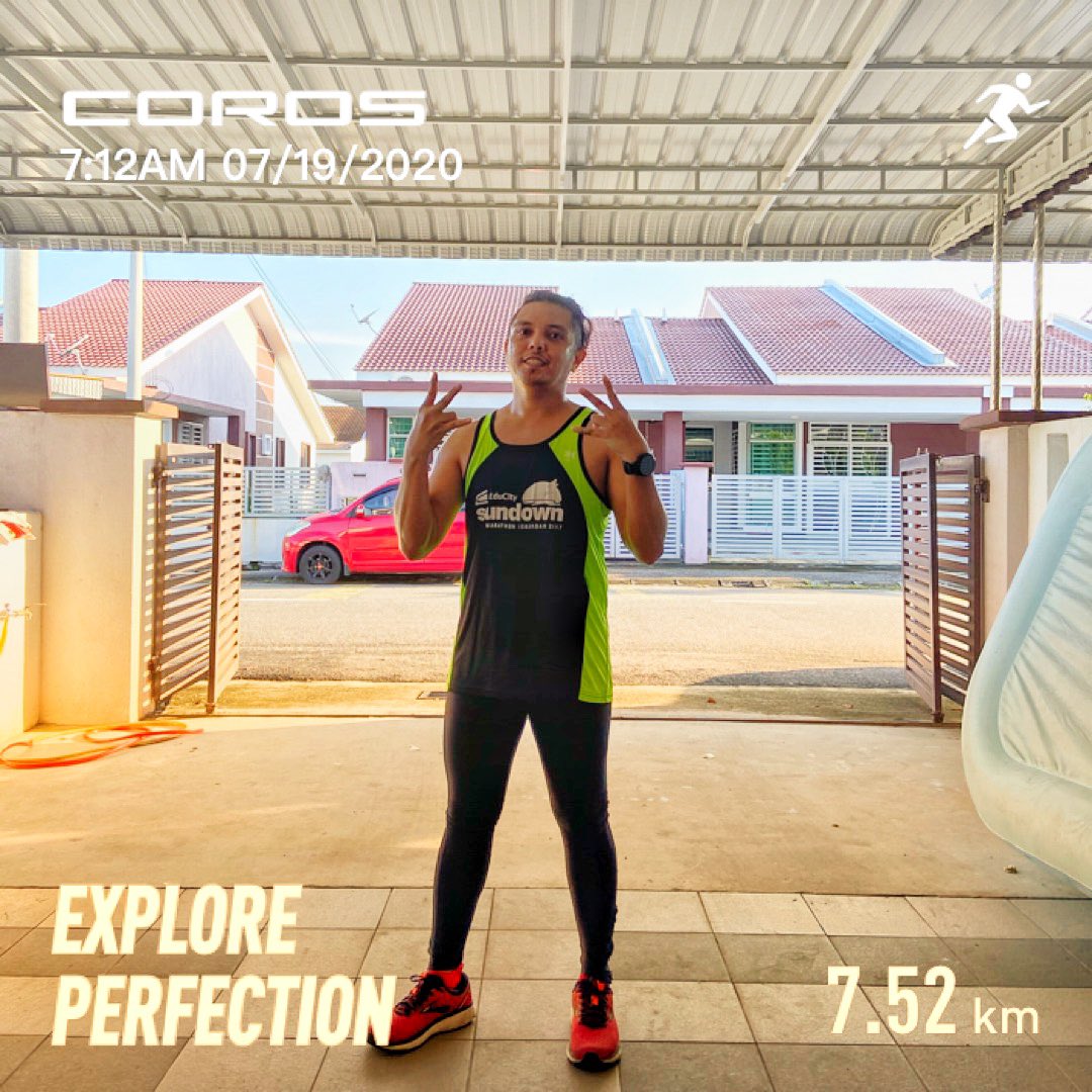 romeosierra82's tweet photo. Semalam acah2 nak buat 10k...lepas 5k peluh start dah masuk mata...pedih woi...so...10k hanya mimpi arini...hahahahhahaha #morningrun #run #coros #corosapex #brooks #ghost11 #runhappy #underarmour #karrimor #karrimorrun #keepfitjadah #tengkorakhidup #kayuapibasah #romeosierra https://t.co/ly5xibaDks