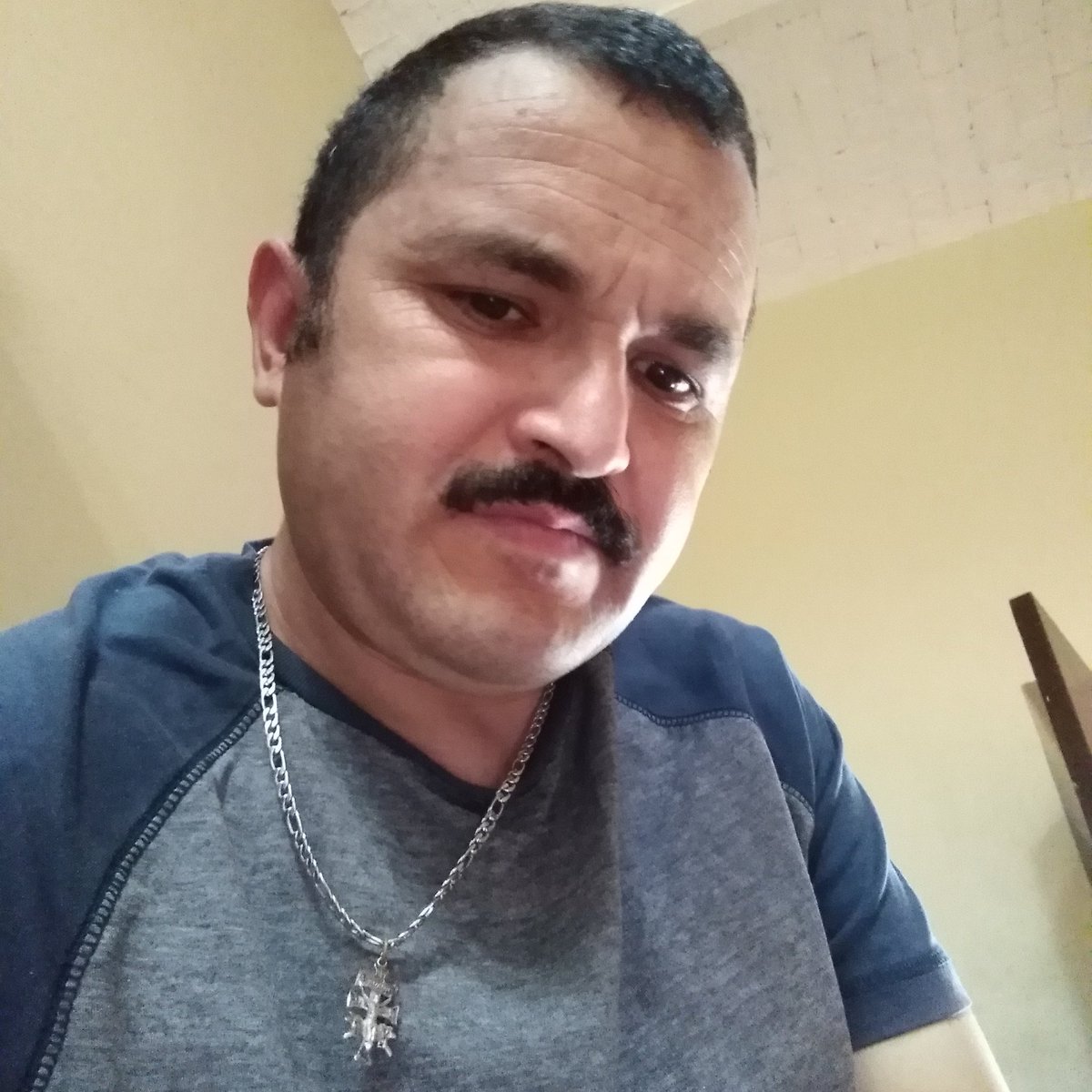JimiMunoz's tweet photo. #NuevaFotoDePerfil https://t.co/w49QzxQPhz