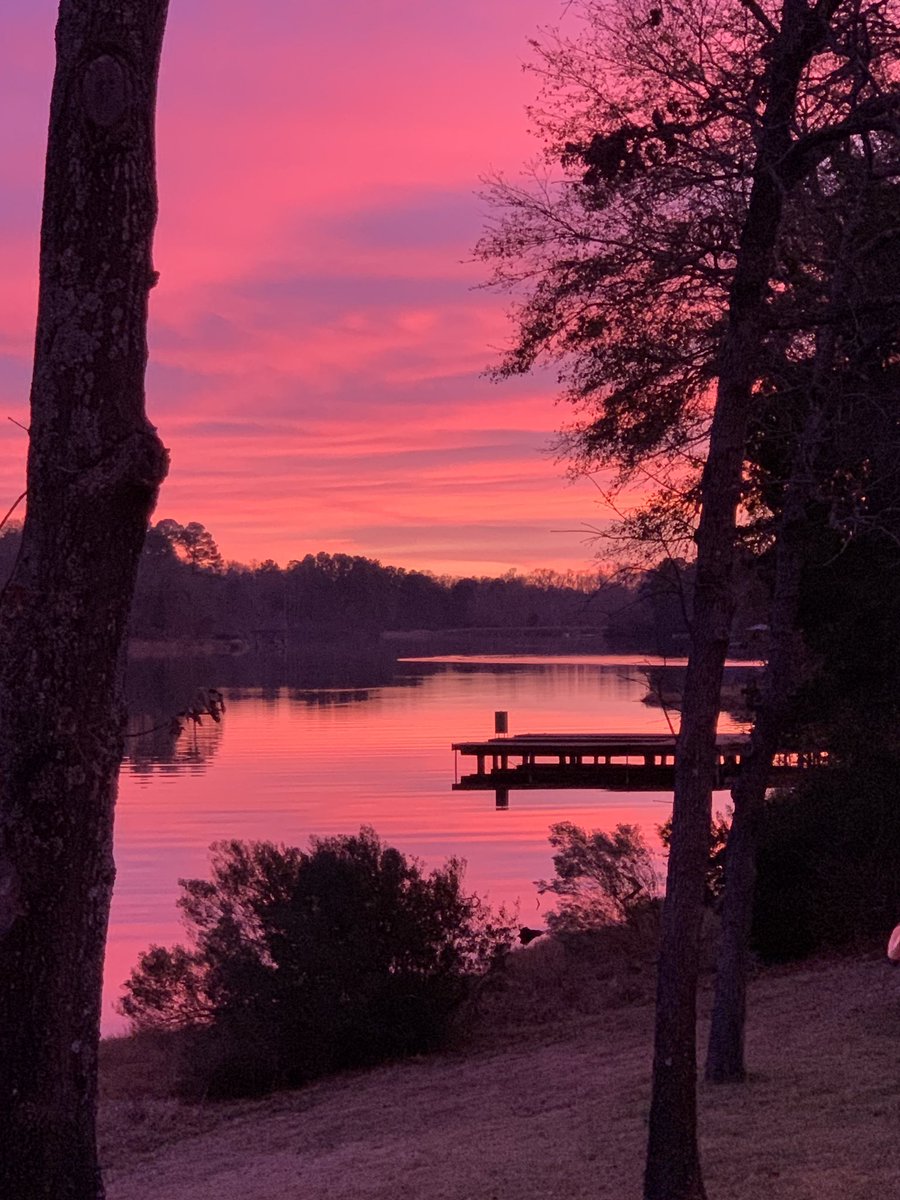 jgebing's tweet photo. Three awesome sunsets from Colorado and Texas.  Share your favorite pics of sunsets where you live! https://t.co/LpS6jaKJxh
