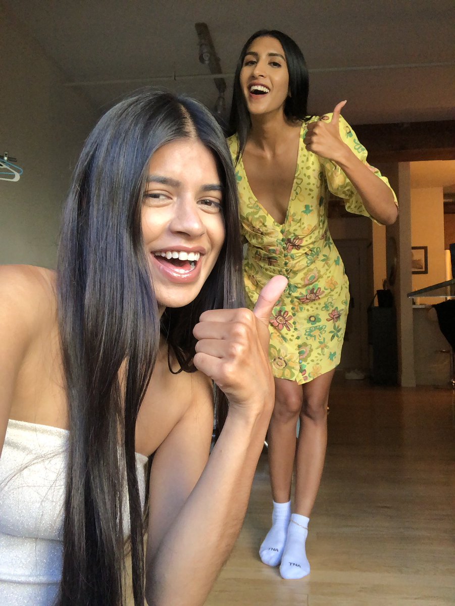 horsepowar's tweet photo. ok here’s me n @LILINDIA .. more to come cause we dressed up lol https://t.co/J2UyxhCfGY