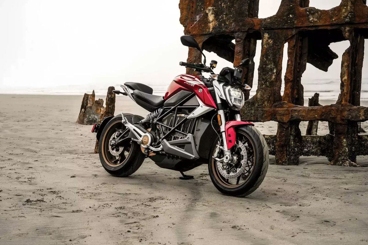 MotorcyclesJPN's tweet photo. 【Top 5 New Electric Motorcycles Coming in 2020】
"Running on electricity, these machines show us the future with promising range and fast-charging capabilities."
 [Motorcycle Topics 174 (Ⅰ)]
#CakeOsa #Pursang #Sarolea #EvaRibelle #DamonHypersport

《Web》https://t.co/IIpdYA7gOe https://t.co/BwkG8xTv34