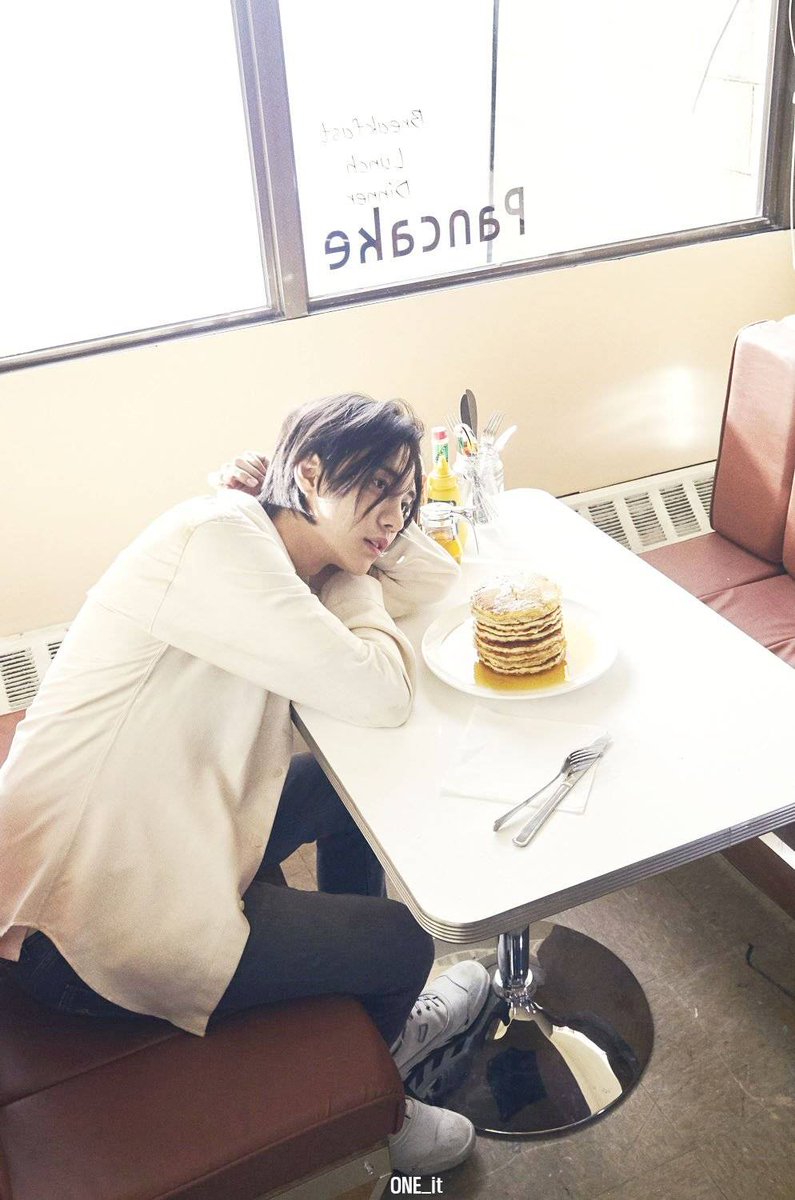 hourlyjaewon's tweet photo. https://t.co/HnX8r9VpzN