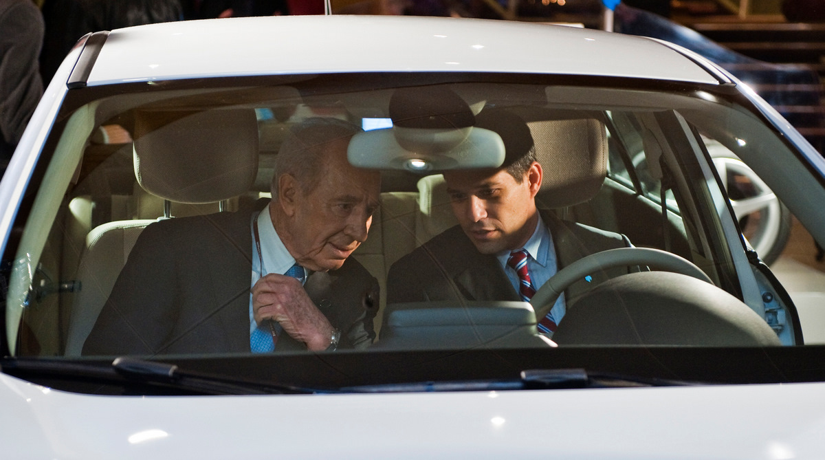 7/ Speaking of true leadership, the other one who really drove this project forward was Shimon Peres. He was an optimist, he thought we could do it.