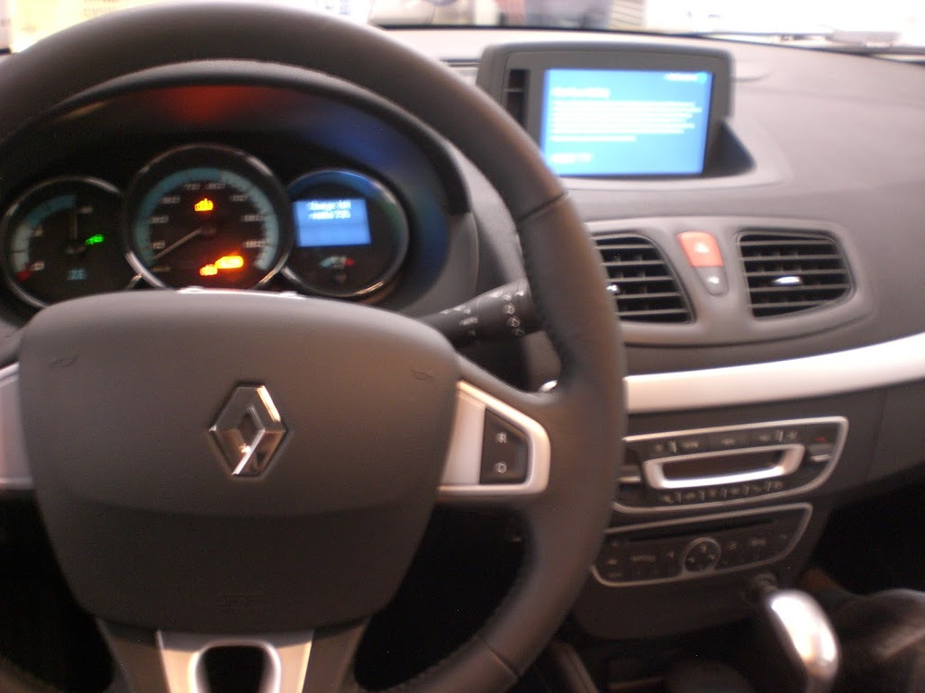 11/ Getting to see this wild dream we had at Stanford in 2007 turn into reality was amazing though, intoxicating even. By 2011 we had cars, charging stations, switch stations, in-car navigation that connected all the EV infrastructure. And it worked! It really, really worked!