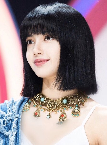 lalisabrand's tweet photo. [RANKING] Girl group individual brand ranking for July 2020 

#2 — BLACKPINK Lisa (↑10 since June)  
 
⌞ 블랙핑크 리사 @BLACKPINK https://t.co/fqlLpKv9Fm
