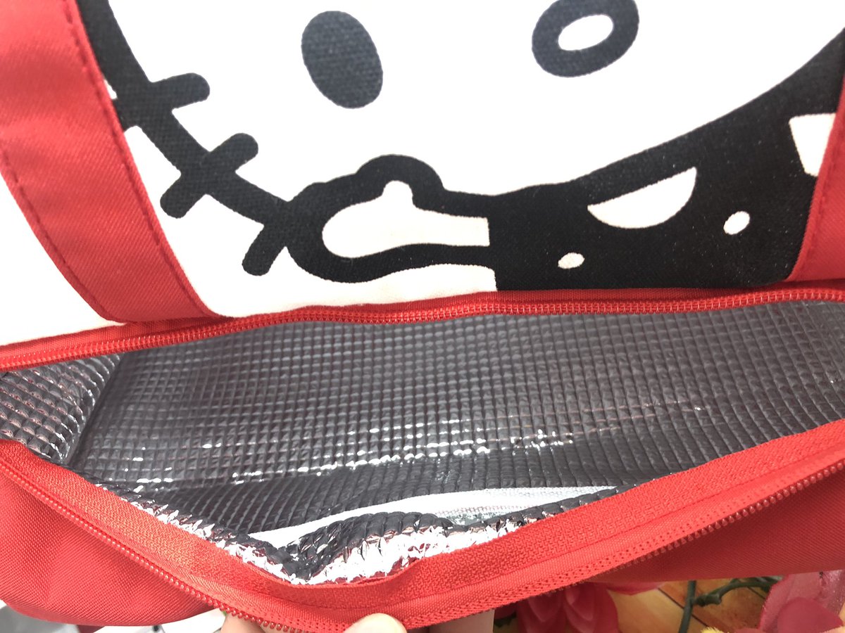 マンガ倉庫日向店アミューズ ハローキティ 保冷ポケット付き2段トートバッグ 全2種 入荷しましたー 下のチャックを開くと 保冷ポケットが エコバッグにぴったり ハローキティ 保冷バッグ トートバッグ キティちゃん ハローキティトートバッグ