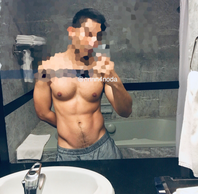 สำหรับคนที่คิดถึงรูปโปรไฟล์เดิมผมนะครับ   To those who missed my old profile photo. https://t.co/Qgm