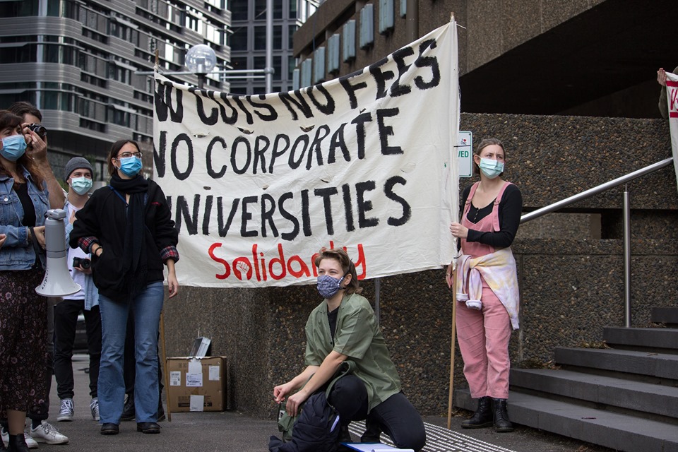 soli_aus's tweet photo. Hundreds of students marched in Sydney on Saturday protesting Scomo's uni fee hike.

The Liberals just announced $270 billion in military spending. This gargantuan sum could literally fund free uni for decades.

#nofeehikes #savehigheredjobs https://t.co/REi1ui2i7P
