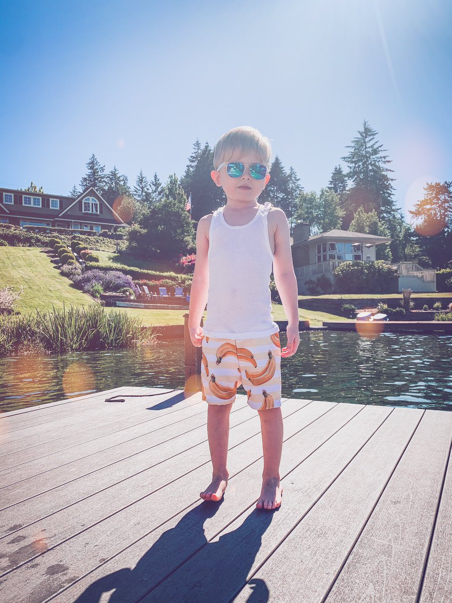 iquitcounting's tweet photo. This kid’s confidence is palpable #futuregamechanger #lakelife https://t.co/6hWHdzVIei