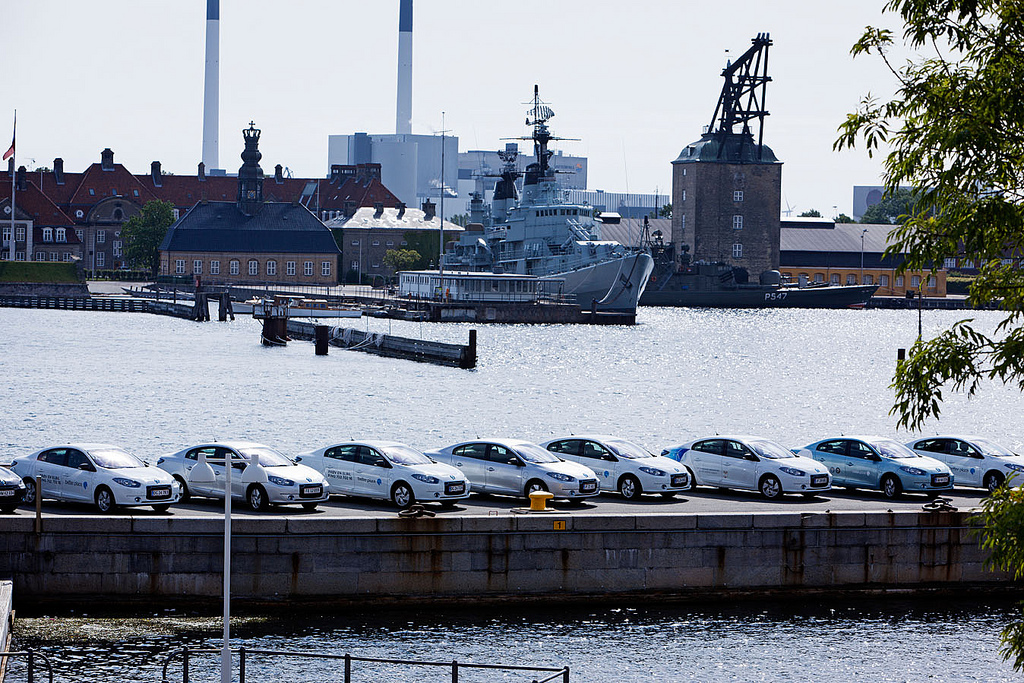 14/ Then, Better Place Denmark started shipping as well. Cars make for good pictures, good copy, good marketing. Not always a good business.