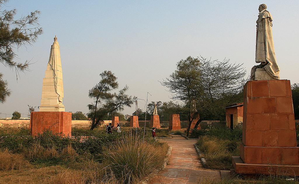 Delhi's old British statues were taken down from their places of honour and stashed away in a forgotten corner of Coronation Park, where the old British rulers had held big imperial celebrations.The BBC has called it "the graveyard of the British Empire."