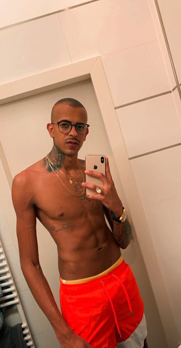 Eduardo Picasso OFC 🇩🇪 - 2 pic. Orange is the new black 🍊 https://t.co/51iJT2x0T3