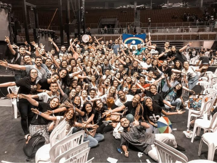 ivanzribeiro's tweet photo. Momento🤭 #Tbt #cjs2019 #fortaleza #CJSAlive #missãoRecife #Recife #PE #saudades https://t.co/tmoBzaiOZo
