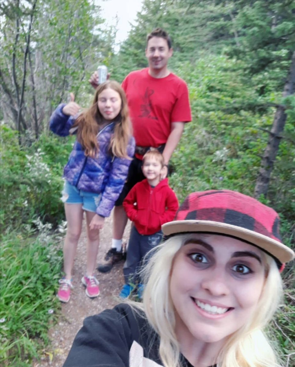 MelCreek9's tweet photo. Hiking time! (aka: totally lost in the forest) (just hoping bears around here are not too hungry) 😅🐻🐝🌲🌰🍄 #forest #hiking #hikingadventures #canada🇨🇦 #canadianforest #outdoors #adveture #fam #ilovemyfamily❤️ #exploring #ilovecanada🍁 https://t.co/V0VqL9hdKL