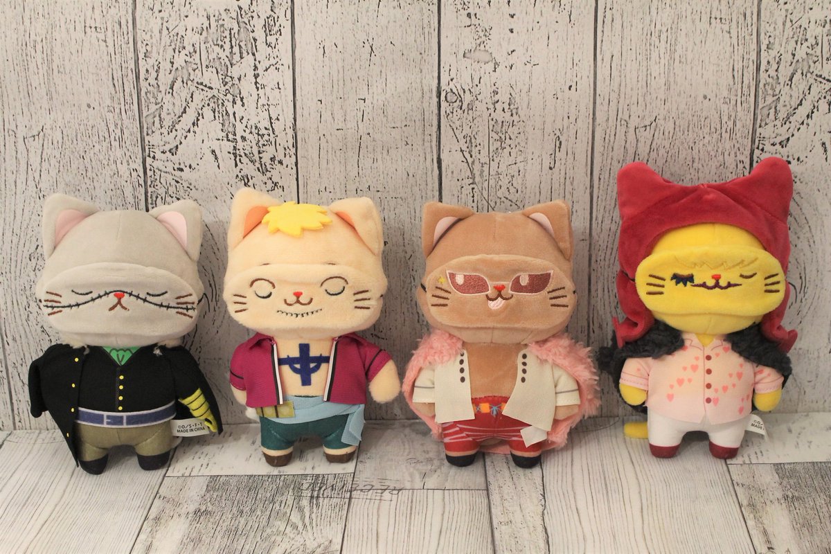 One Piece麦わらストア渋谷本店 新商品 ぬいぐるみキーホルダー With Cat 第2弾 ナミ ロビン シャンクス ミホーク クロコダイル マルコ ドフラミンゴ コラソン 各2 000円 税 好評発売中 麦わらストア Onepiece