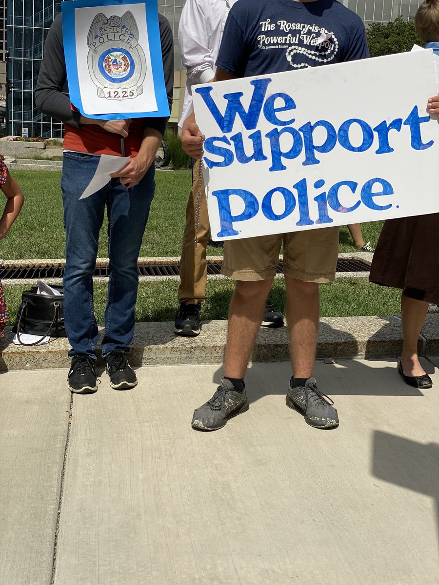 kcpolice's tweet photo. After vandals caused damage last night, people showed up to pray, others  just wanted to say “hi”.  We are here to serve all, no matter what tonight and every night. For Kansas City, we are out there #stillserving https://t.co/TeY7gXFdfC