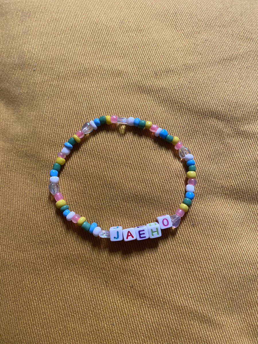 allgroundstore's tweet photo. ✨ | PULSEIRA SIMPLES

Você pode escolher a cor e o nome ☺️

1 unidade: R$2,50 + frete
Kit com 4: R$8 + frete

Pedidos via dm! https://t.co/MbqghFJVEU