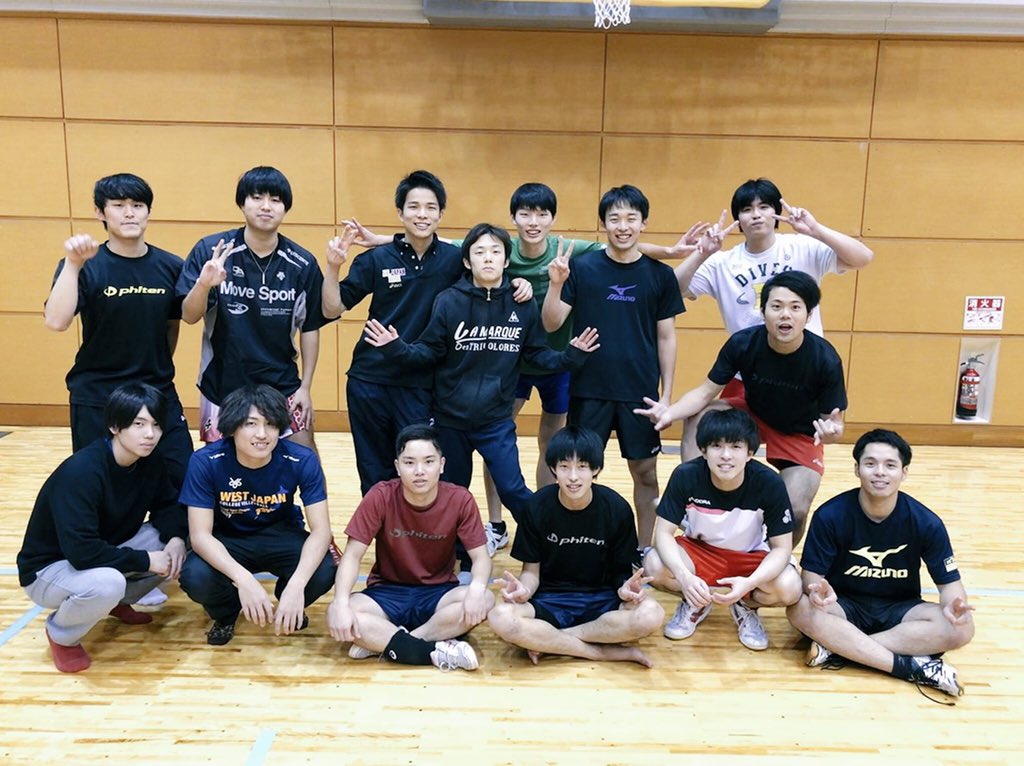 RoShi1997's tweet photo. みんな、それぞれ違う道進んで頑張ってるよ！！！！
これからも見守っていてください！！！

#諦めずにボールを追い続ける友へ https://t.co/2tdRlh9A2y