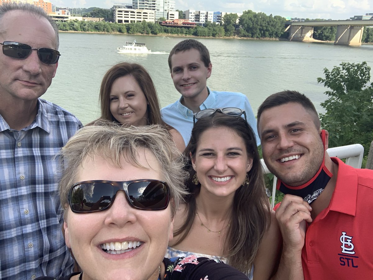 mhill_mark's tweet photo. Great time and great food with the family @MontgomeryInn_  ! @thetristahill @BrendanHill14 #cincy https://t.co/6BmKYEVHAd