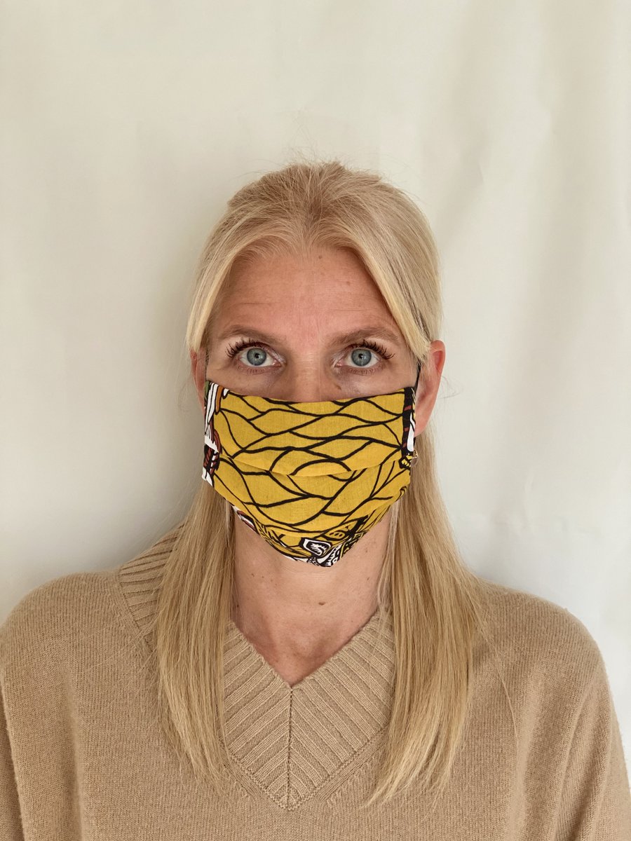 UMoodco's tweet photo. Urban Mood masks are all handmade by the artisans of small European workshops. Very high quality materials are picked by our team and each piece that is completed is truly unique. https://t.co/18IUY3RV7M
#covid #facemask #coronavirus #designermask #covid19 https://t.co/0OgdEOtla1