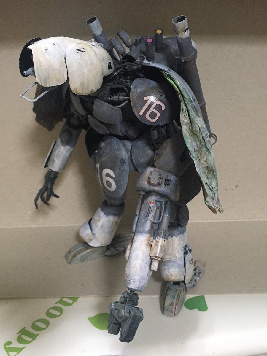 健 竹史 グローサーフント 寒冷地仕様 イエティ 大きい犬から連想したのが スタートゥインクルプリキュア の主人公の飼い犬だっただけなんですが イメージソースが得られた事で形がスイスイ決まりました でなければ やってみたかった冬季迷彩 だけ