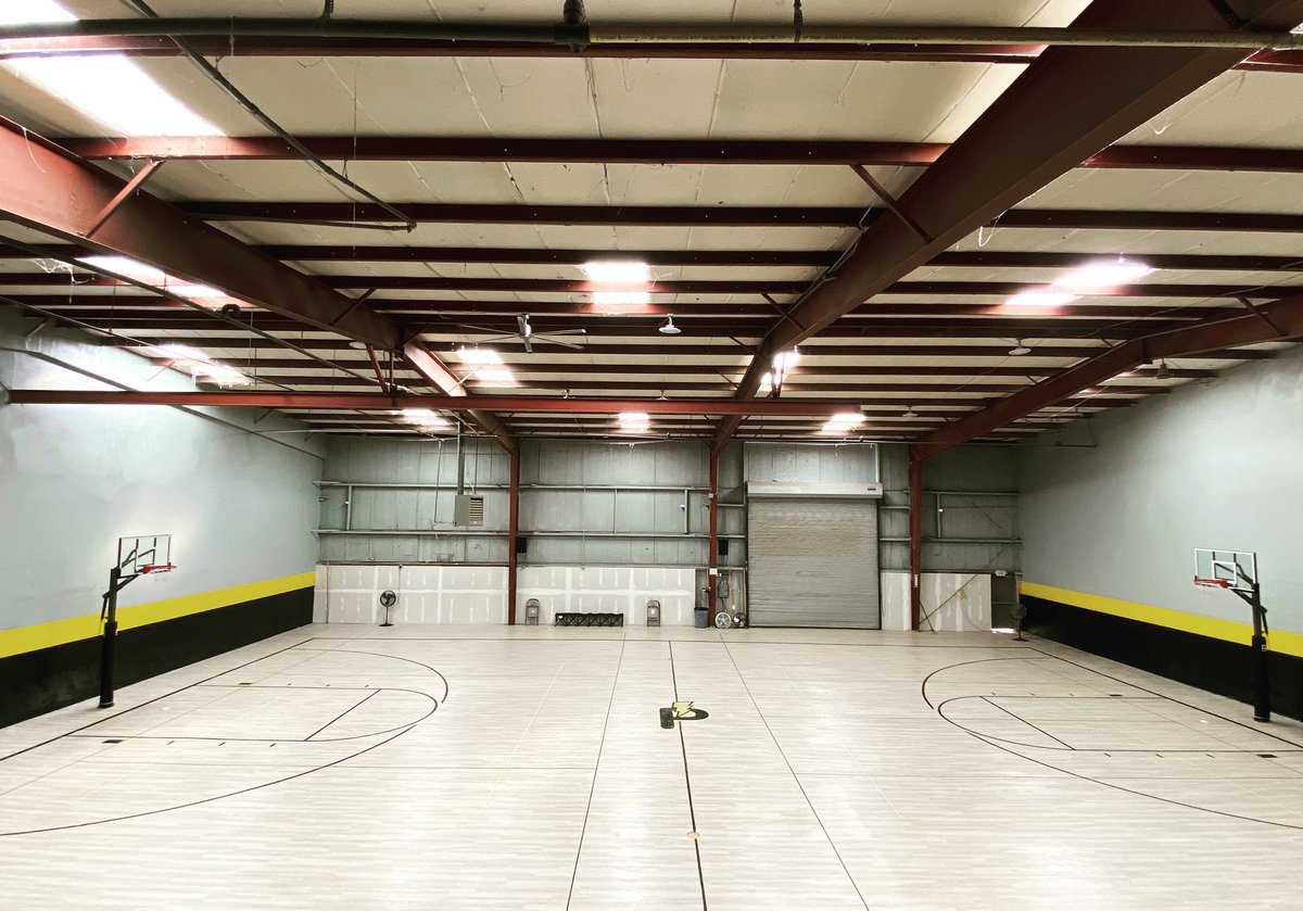 PowerSportsAca1's tweet photo. Power Sports Academy. Volleyball and basketball training facility. Now taking gym reservations through August. #powersportsacademy #elpaso #915 #volleyball #basketball #aau #usav #surva #training #clint #horizon #eastlake #powervolleyball #powerbasketball #powerblazers? https://t.co/lXyWc9x3Eg