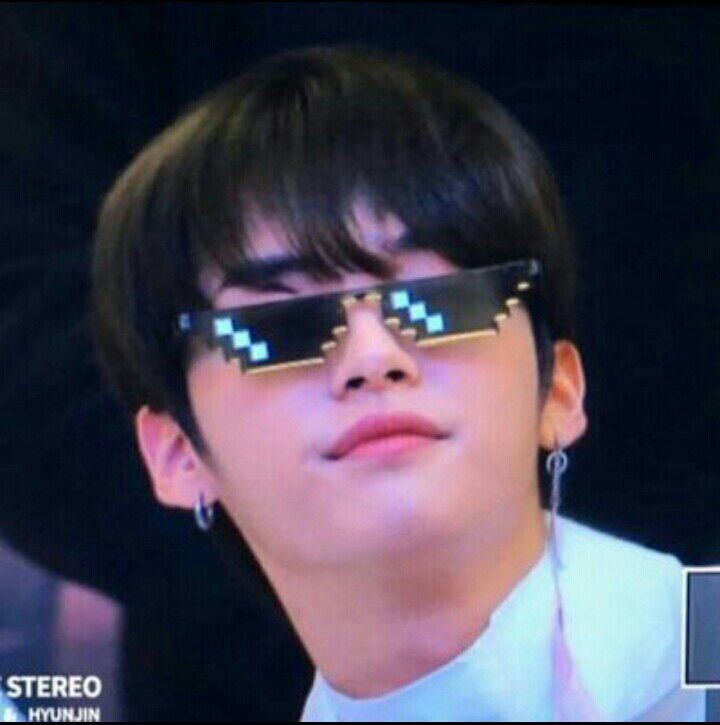 Lino with glasses: a thread 