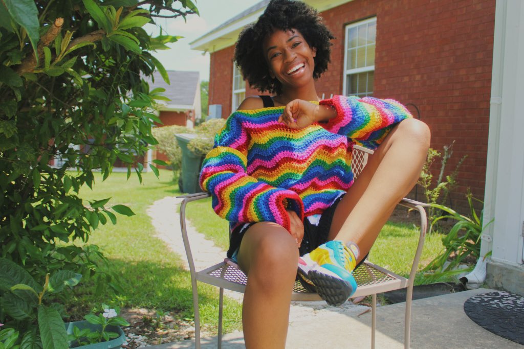 BriannaSipp's tweet photo. @melodysharice Hey y’all I’m her little sister🥺  I crochet cute clothes 😭  Instagram: hookedbybrianna https://t.co/by5xC4JC8J