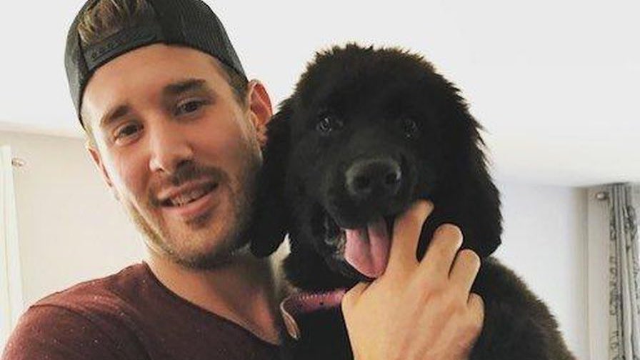 freddie gauthier- several large apple pies- a framed photo of stella- a jigsaw puzzle - this shirt (hopefully)