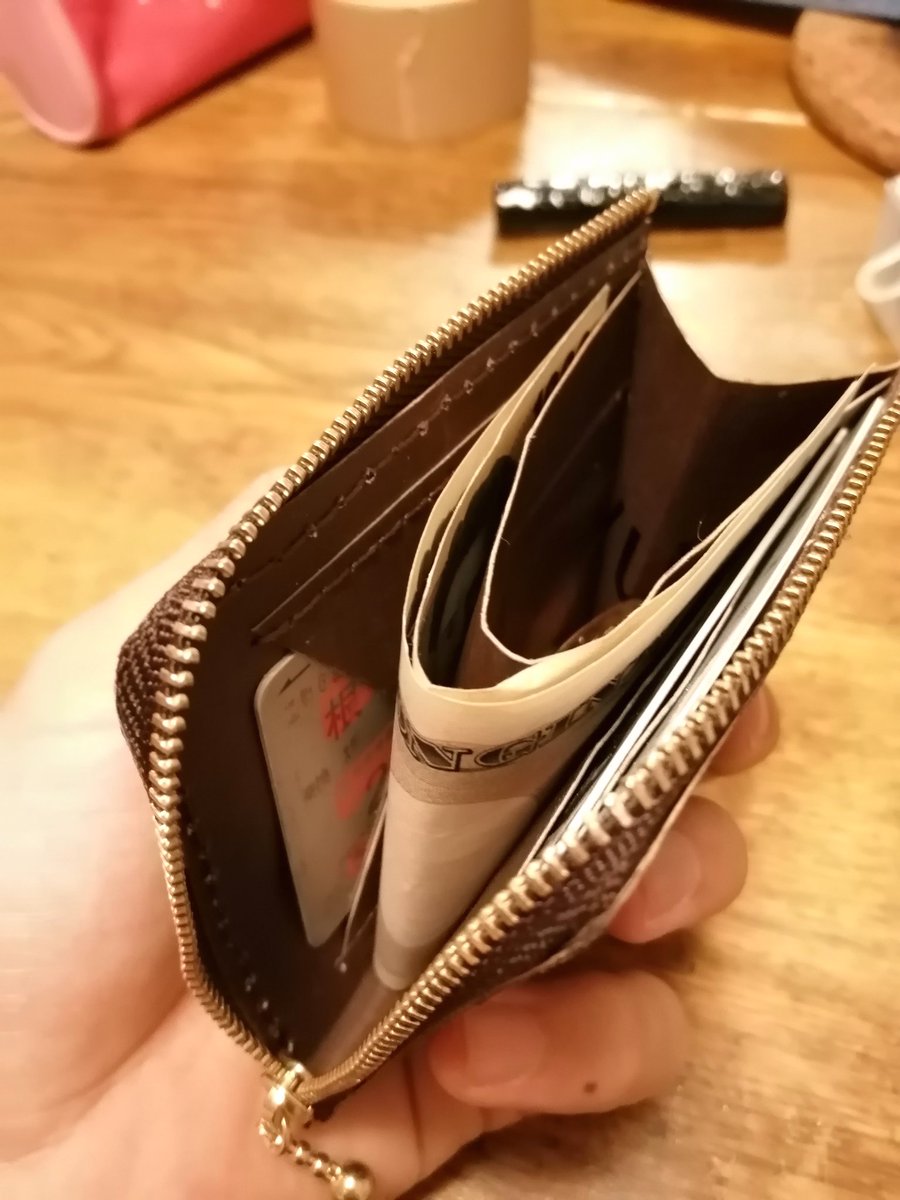 佐藤嘉恭 ルイヴィトン ルイヴィトン財布 リメイク 紙袋 ルイヴィトン紙袋 紙袋財布 ルイヴィトン紙袋でl字型ファスナー財布作ってみた