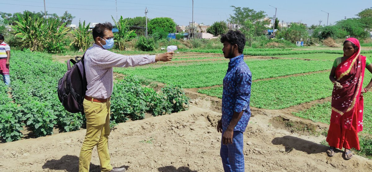 Parth65950058's tweet image. Covid19 thermal check up vendor and cantainment area.

#2800GradePay_Mphw_Fhw @